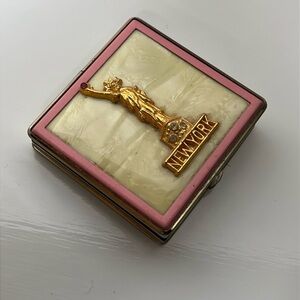 Vintage Powder Compact Statue Of Liberty With Rhinestone Torch New York